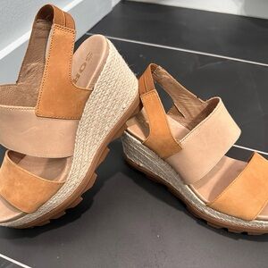 Sorel Tan and Cream Wedge Sandals